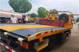 荔城区附近拖车电话号码服务